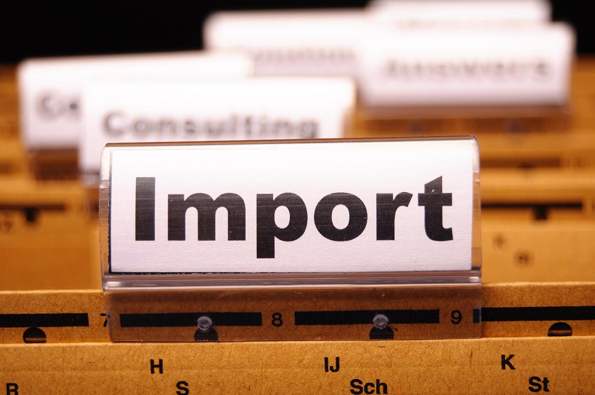 Faktoring importowy – finansowanie zakupów od zagranicznych dostawców